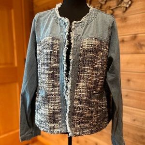 Gorgeous denim and tweed, lined open style cardigan jacket by Ariana 💕